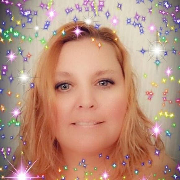 Meet your Posher, Lori - Picture 1 of 1